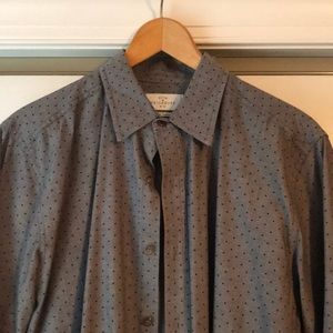 Silver/gray black dotted shirt